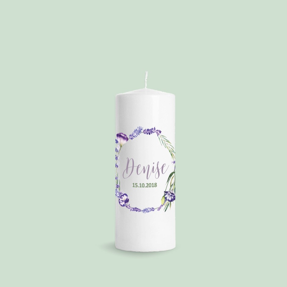Taufkerze Blumenkranz Lavendel